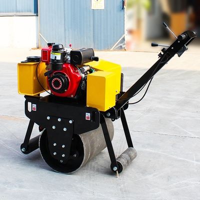 330 kg kleine trillende mini-compactor wegroller met 0,5 mm nominale amplitude