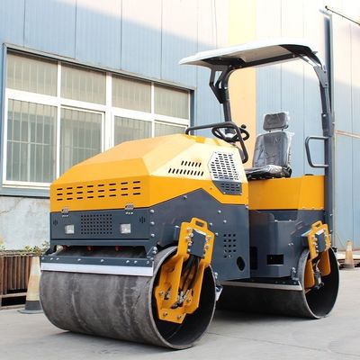 35KN Spannende kracht 0,5-3 ton Stalen trommel Asfalt wegroller met 2580 * 1410 * 1930 mm