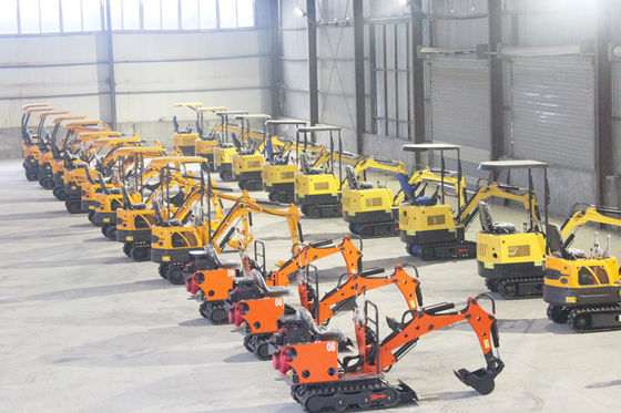 Krachtige HUAQI mini graafmachine met Eaton hydraulische cilinder en 1800 kg machinegewicht