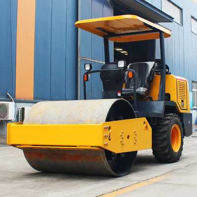 3.5 ton trillingsrol met een trillingsfrequentie van 74 L en een snelheid van 2-8 km/u