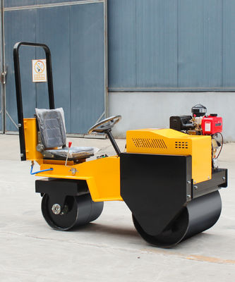 530 mm drumdiameter mini dubbele drum wegroller voor snelle en effectieve compactering