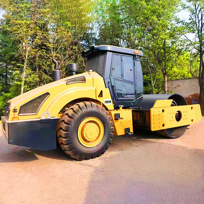 20 ton Mini Wheel Road Roller met 500N/cm statische lijnbelasting Trillingsfrequentie 28/35Hz
